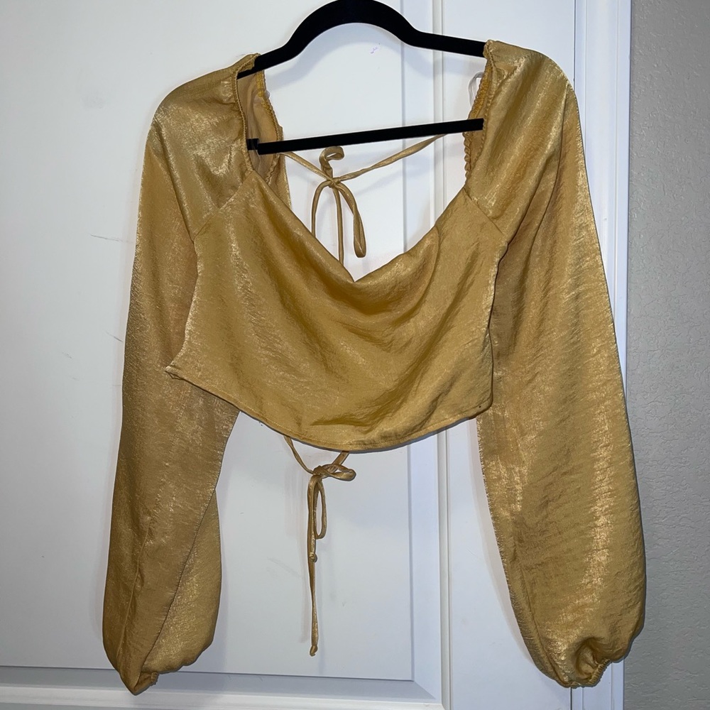 Backless satin top